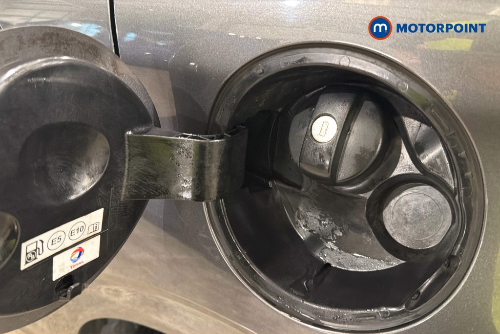 Peugeot 208 Tech Edition Manual Petrol Hatchback - Stock Number (1651011) - 41st supplementary image