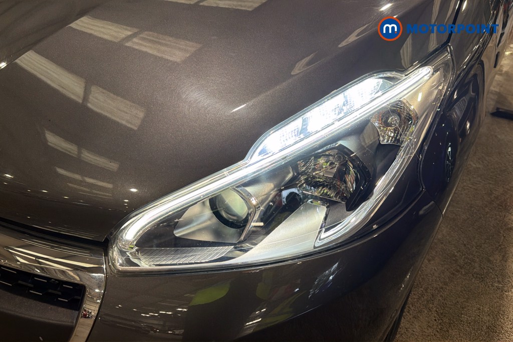 Peugeot 208 Tech Edition Manual Petrol Hatchback - Stock Number (1651011) - 44th supplementary image