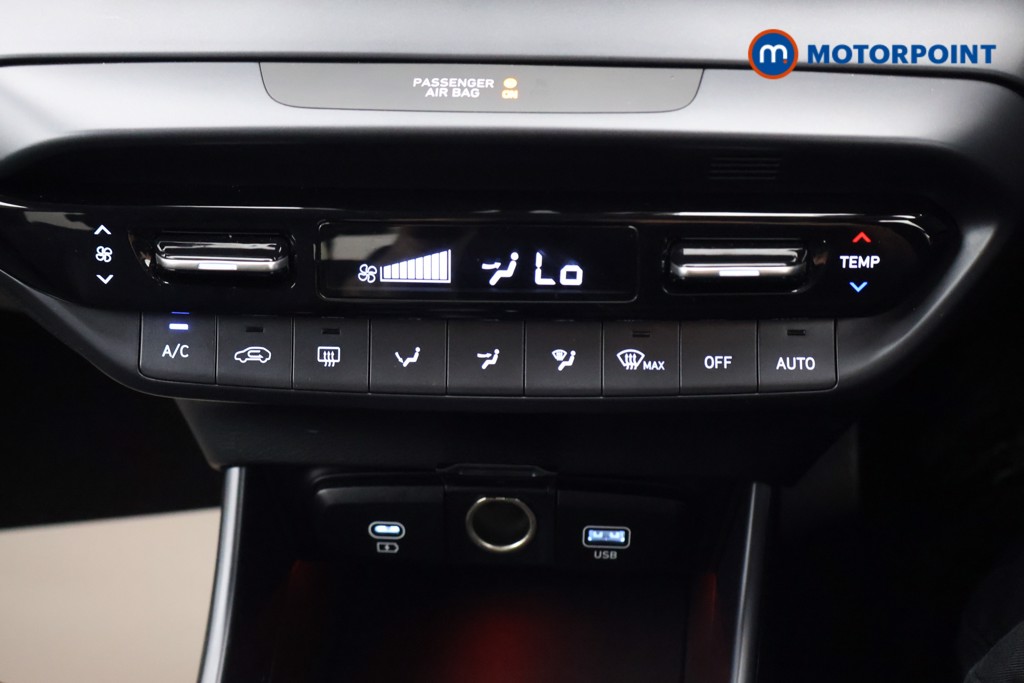 Hyundai I20 Premium Manual Petrol Hatchback - Stock Number (1651137) - 8th supplementary image