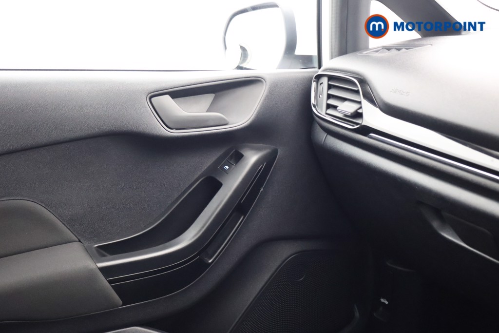 Ford Fiesta Trend Manual Petrol Hatchback - Stock Number (1651228) - 8th supplementary image