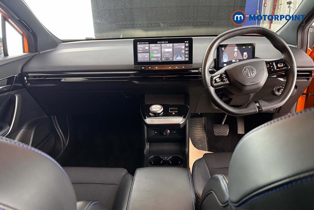 Mg Motor Uk MG4 Trophy Automatic Electric SUV - Stock Number (1651334) - 1st supplementary image