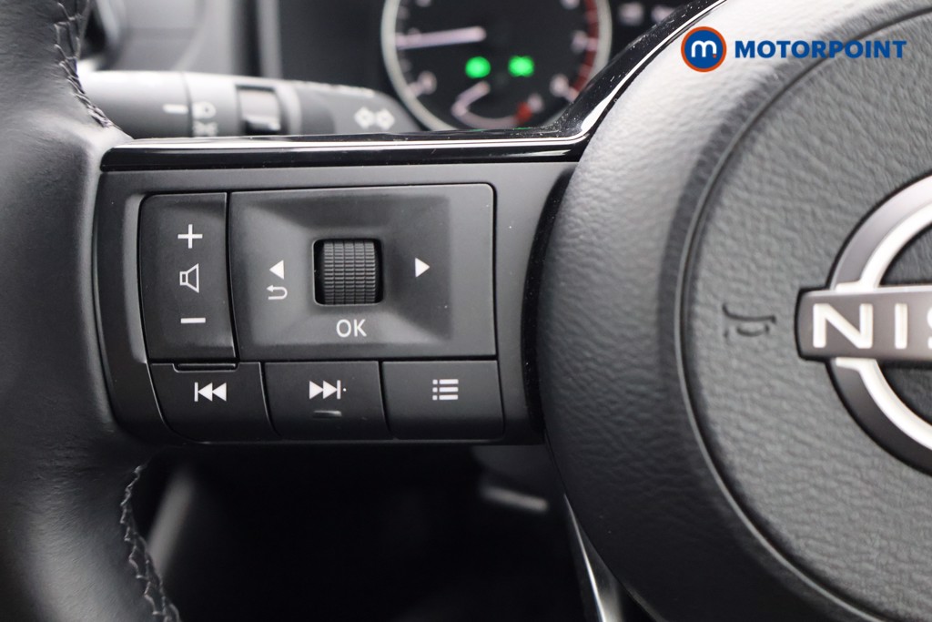 Nissan Qashqai Acenta Premium Manual Petrol SUV - Stock Number (1651455) - 2nd supplementary image