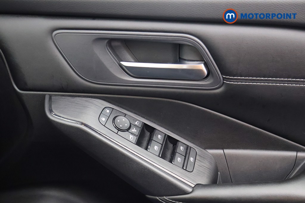Nissan Qashqai Acenta Premium Manual Petrol SUV - Stock Number (1651455) - 11th supplementary image