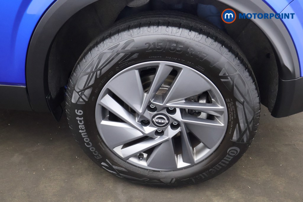 Nissan Qashqai Acenta Premium Manual Petrol SUV - Stock Number (1651455) - 23rd supplementary image