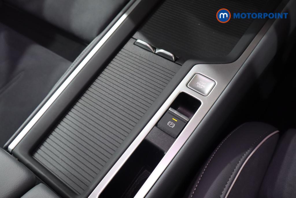 Volkswagen Passat Life Automatic Petrol Plug-In Hybrid Estate - Stock Number (1651981) - 5th supplementary image