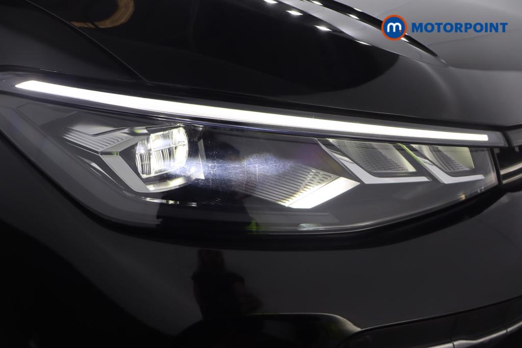 Volkswagen Passat Life Automatic Petrol Plug-In Hybrid Estate - Stock Number (1651981) - 19th supplementary image