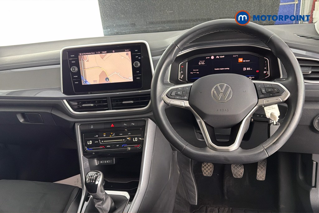 Volkswagen T-Roc Style Manual Petrol SUV - Stock Number (1652257) - 2nd supplementary image