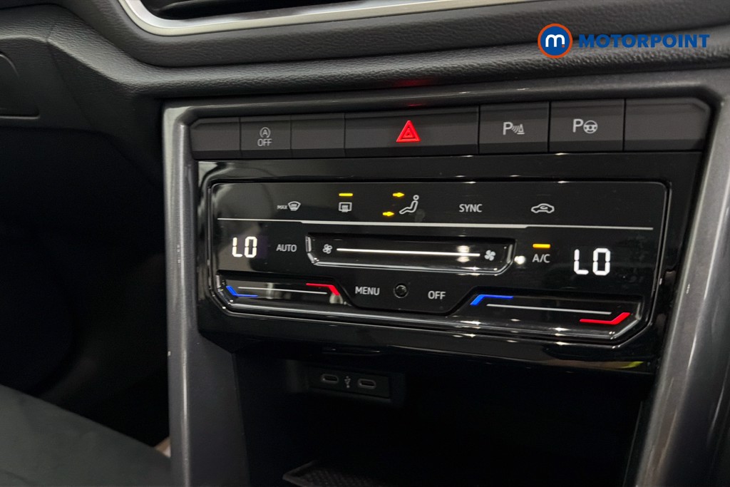 Volkswagen T-Roc Style Manual Petrol SUV - Stock Number (1652257) - 12th supplementary image