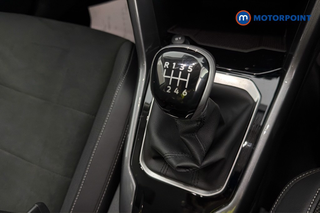Volkswagen T-Roc Style Manual Petrol SUV - Stock Number (1652257) - 15th supplementary image