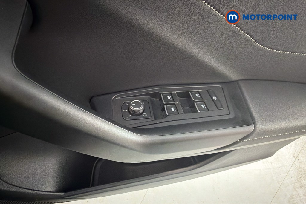 Volkswagen T-Roc Style Manual Petrol SUV - Stock Number (1652257) - 20th supplementary image