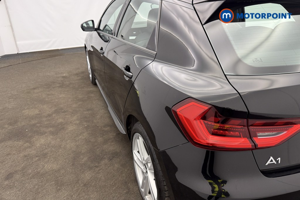Audi A1 S Line Manual Petrol Hatchback - Stock Number (1652557) - 5th supplementary image