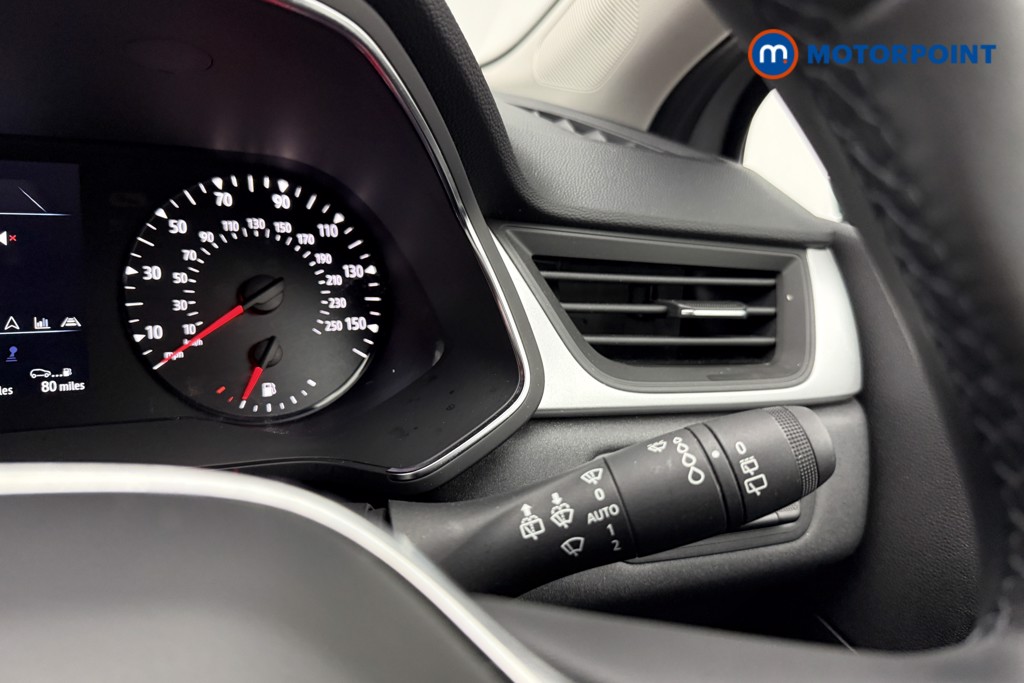 Renault Captur Iconic Manual Petrol SUV - Stock Number (1652698) - 22nd supplementary image