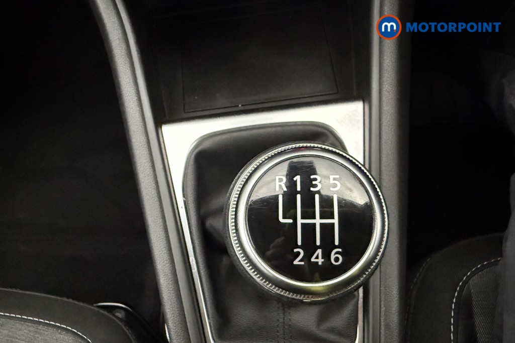 Renault Captur Iconic Manual Petrol SUV - Stock Number (1652698) - 37th supplementary image