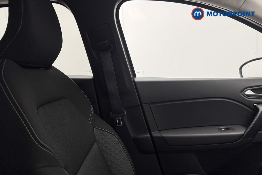 Renault Captur Iconic Manual Petrol SUV - Stock Number (1652698) - 39th supplementary image