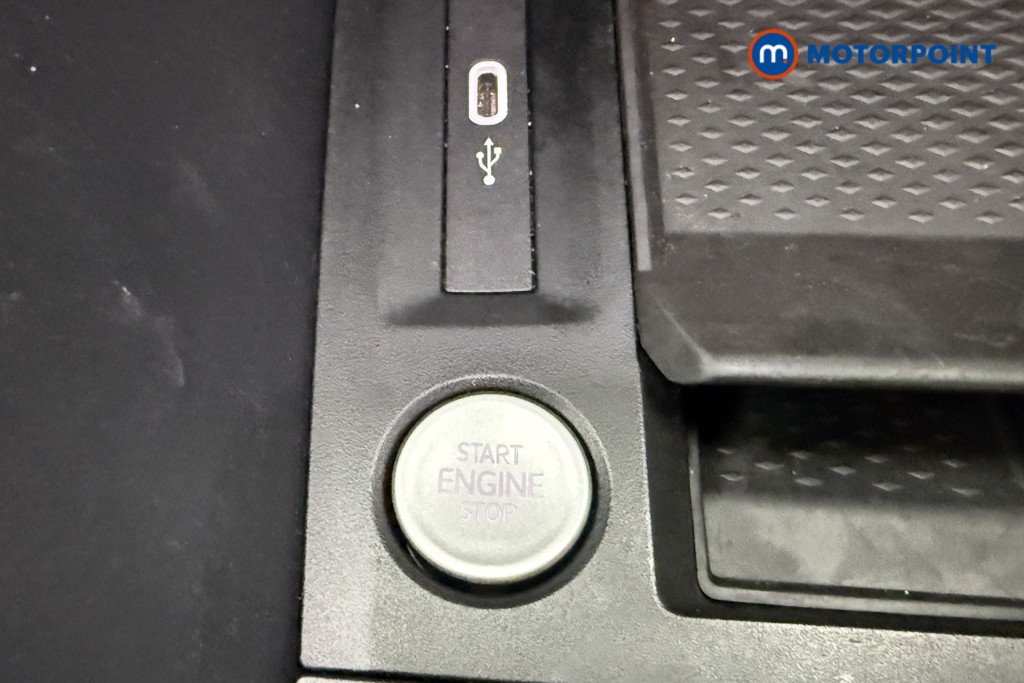 Ford Transit Connect Limited Automatic Petrol Plug-In Hybrid Panel Van - Stock Number (1652700) - 38th supplementary image