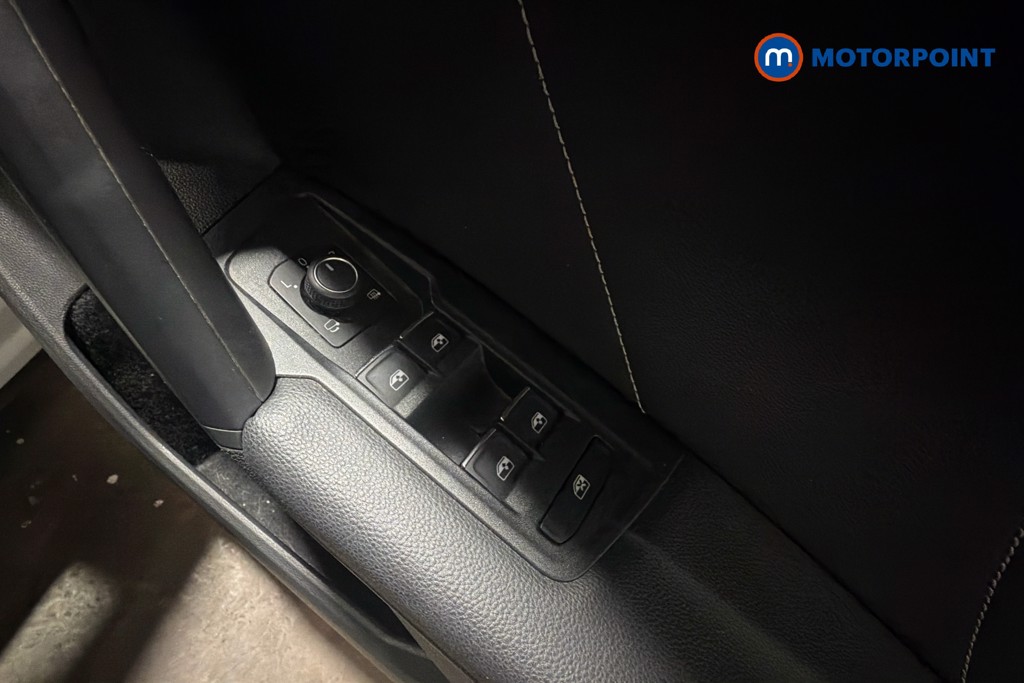 Volkswagen Tiguan R-Line Automatic Petrol SUV - Stock Number (1652804) - 20th supplementary image
