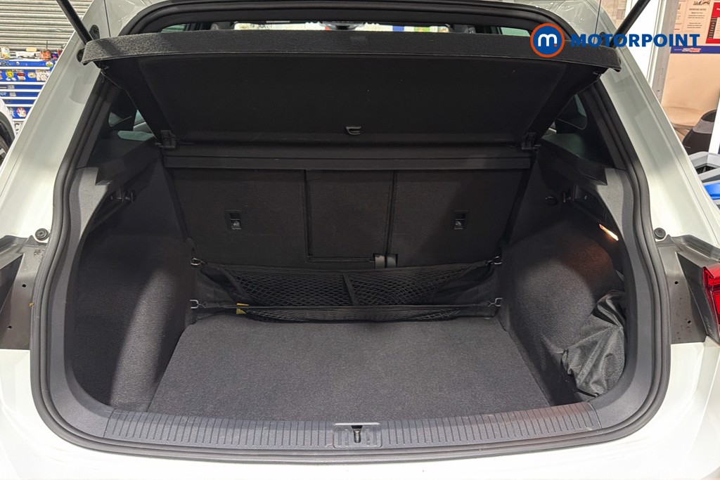 Volkswagen Tiguan R-Line Automatic Petrol SUV - Stock Number (1652804) - 33rd supplementary image