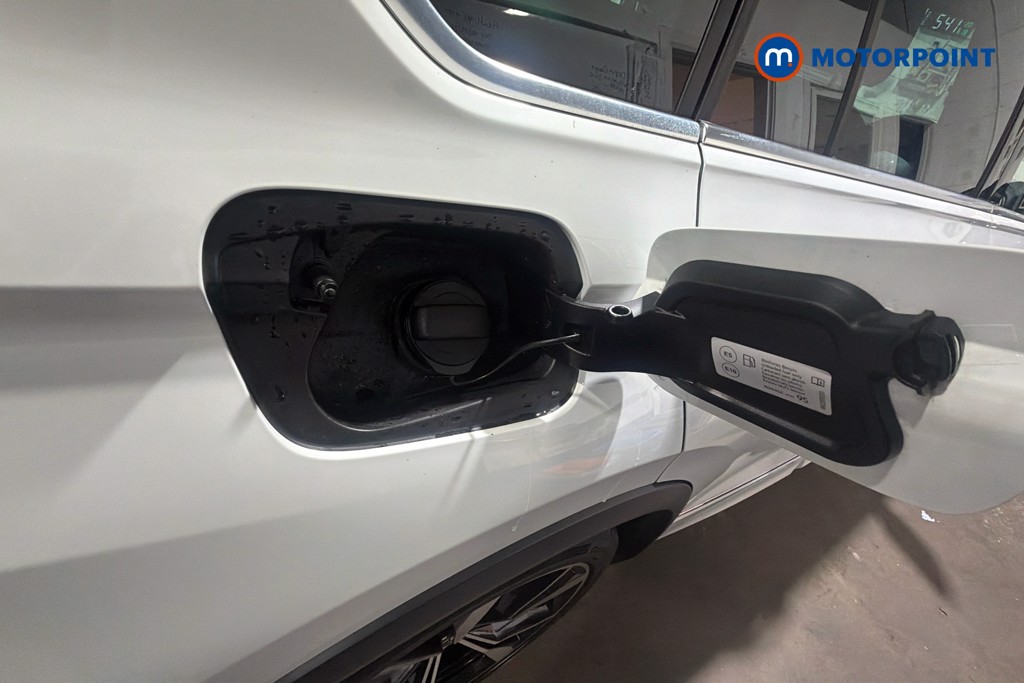 Volkswagen Tiguan R-Line Automatic Petrol SUV - Stock Number (1652804) - 41st supplementary image