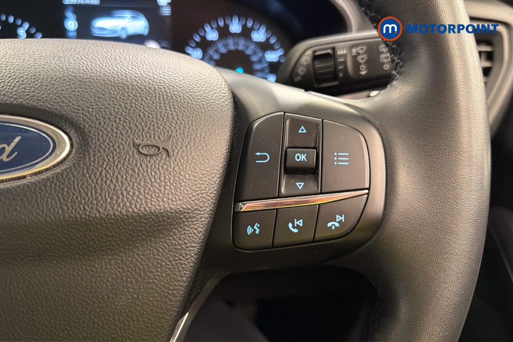 Ford Focus Titanium Style Manual Petrol Hatchback - Stock Number (1652998) - 4th supplementary image