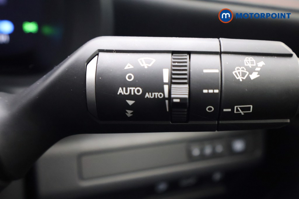 Lexus LBX Premium Plus Automatic Petrol-Electric Hybrid SUV - Stock Number (1653108) - 5th supplementary image