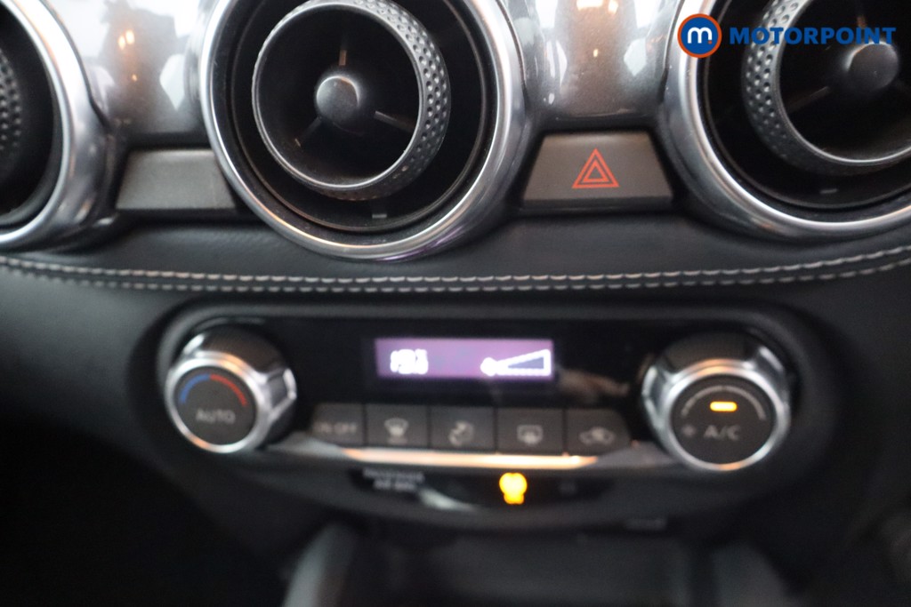 Nissan Juke N-Connecta Manual Petrol SUV - Stock Number (1653216) - 18th supplementary image