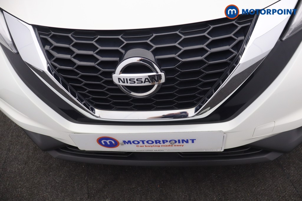 Nissan Juke N-Connecta Manual Petrol SUV - Stock Number (1653216) - 25th supplementary image