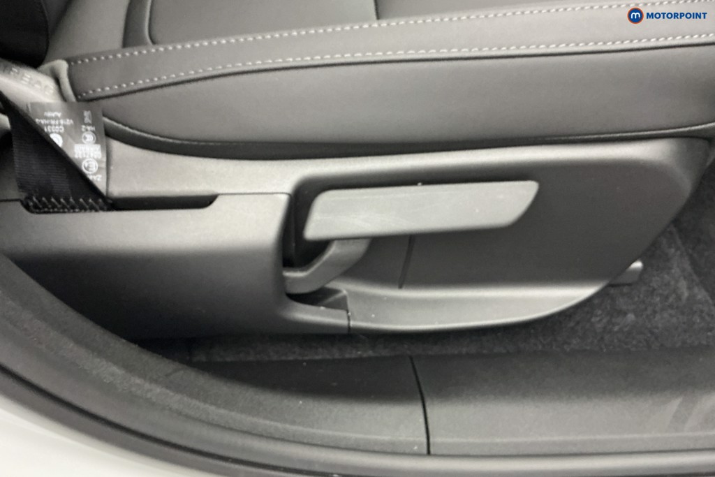Volvo Ex30 Plus Automatic Electric SUV - Stock Number (1653387) - 13th supplementary image