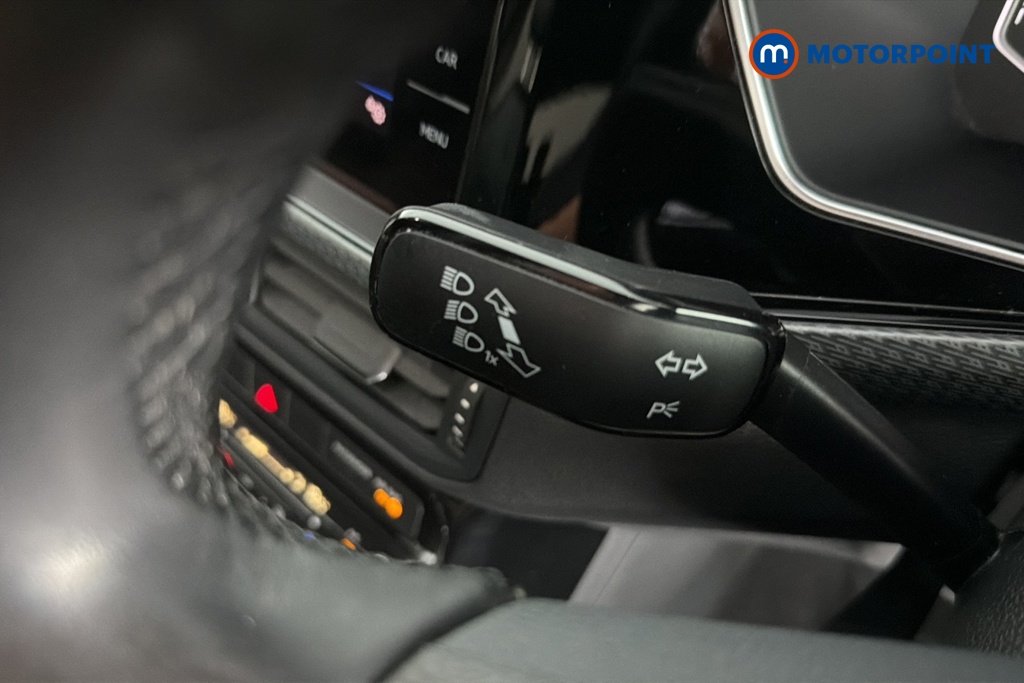 Volkswagen T-Cross R-Line Manual Petrol SUV - Stock Number (1653483) - 5th supplementary image