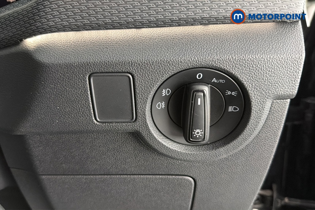 Volkswagen T-Cross R-Line Manual Petrol SUV - Stock Number (1653483) - 11th supplementary image