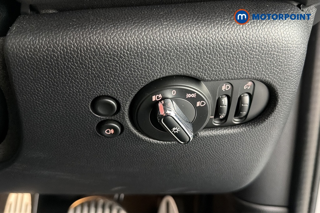 Mini Hatchback Cooper Sport Automatic Petrol Hatchback - Stock Number (1654245) - 11th supplementary image