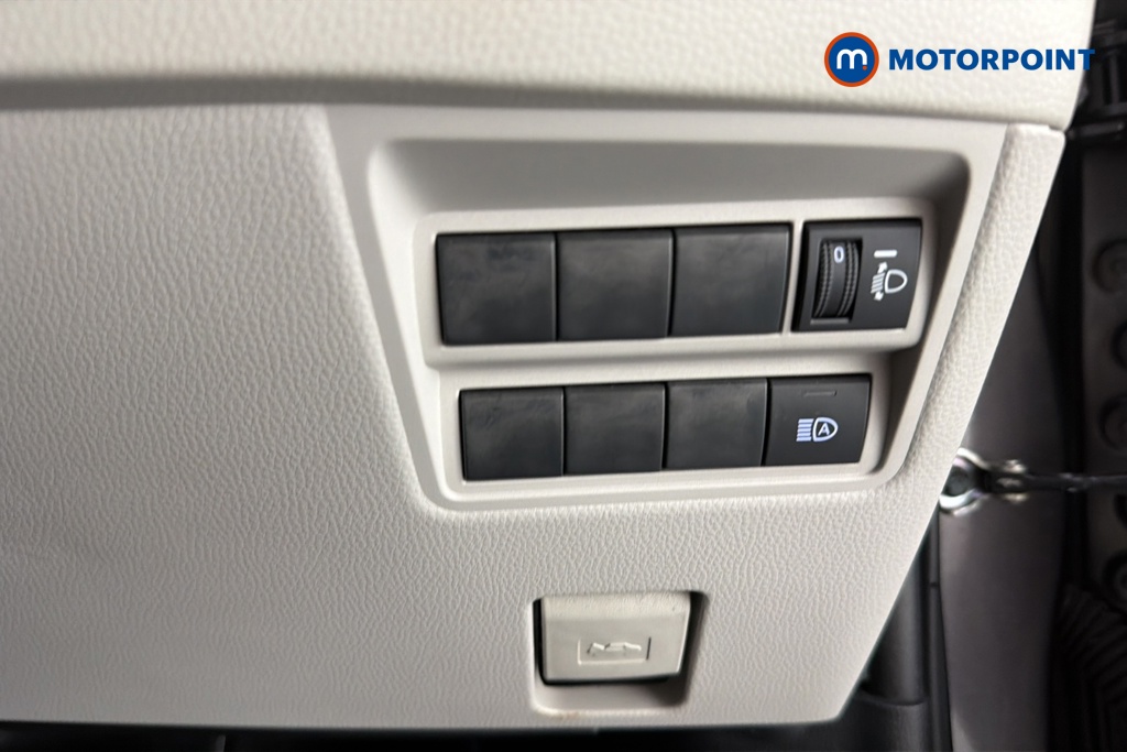 Toyota Yaris Excel Automatic Petrol-Electric Hybrid Hatchback - Stock Number (1654270) - 11th supplementary image