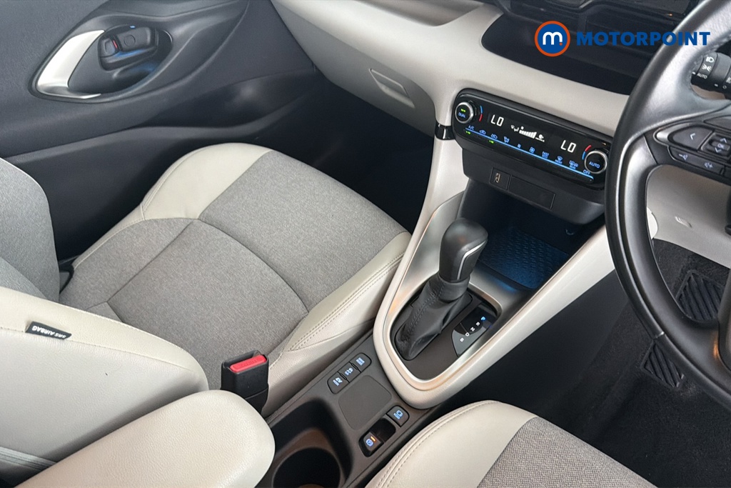 Toyota Yaris Excel Automatic Petrol-Electric Hybrid Hatchback - Stock Number (1654270) - 15th supplementary image