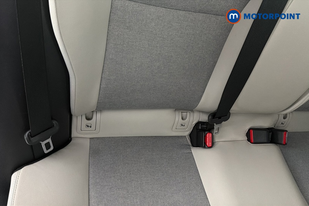 Toyota Yaris Excel Automatic Petrol-Electric Hybrid Hatchback - Stock Number (1654270) - 27th supplementary image