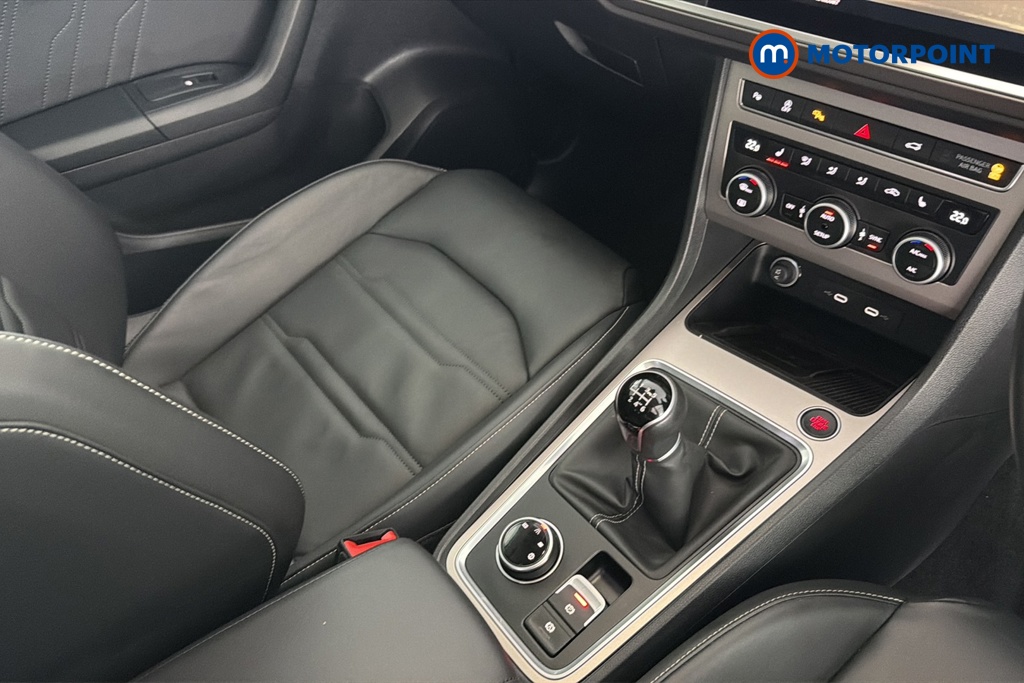 Seat Ateca Xperience Lux Manual Petrol SUV - Stock Number (1654529) - 15th supplementary image
