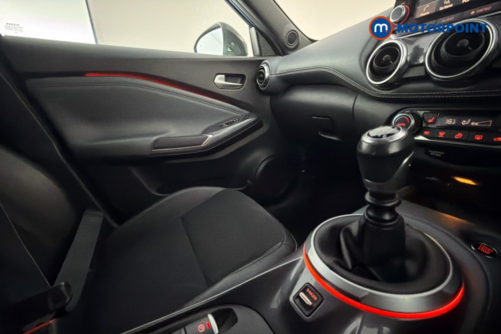 Nissan Juke Tekna Manual Petrol SUV - Stock Number (1631775) - 11th supplementary image