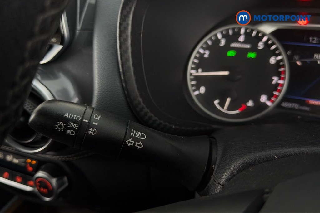 Nissan Juke Tekna Manual Petrol SUV - Stock Number (1631775) - 18th supplementary image