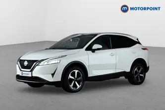 Nissan Qashqai N-Connecta Manual Petrol SUV - Stock Number (1639180) - Passenger side front corner