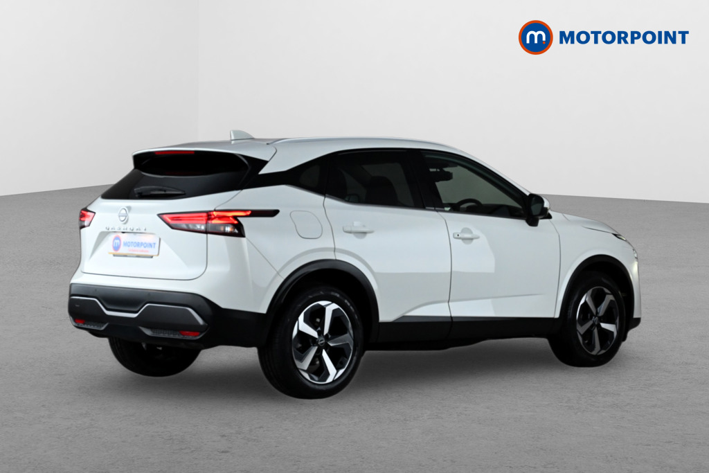 Nissan Qashqai N-Connecta Manual Petrol SUV - Stock Number (1639180) - Drivers side rear corner