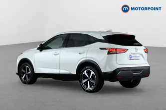 Nissan Qashqai N-Connecta Manual Petrol SUV - Stock Number (1639180) - Passenger side rear corner