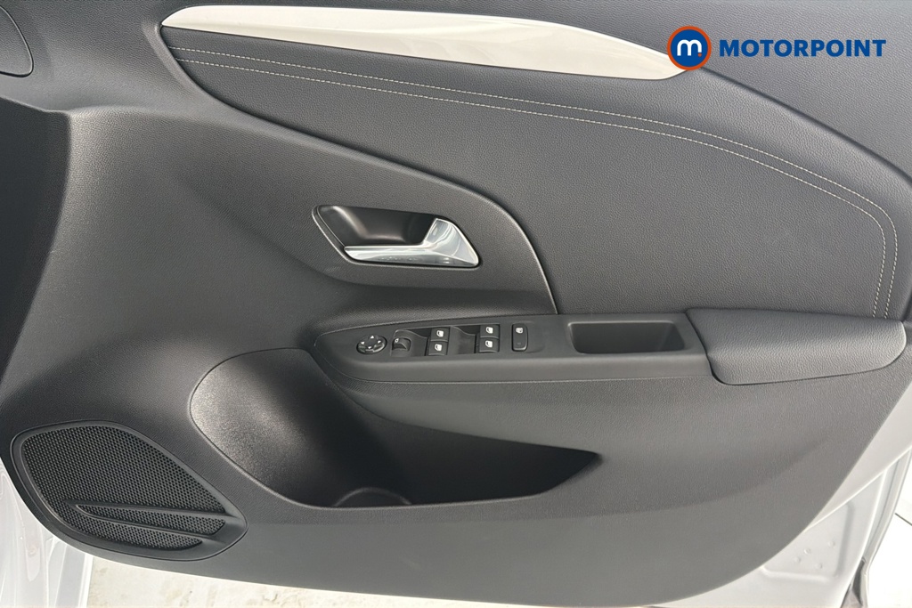 Vauxhall Corsa YES Manual Petrol Hatchback - Stock Number (1639889) - 18th supplementary image