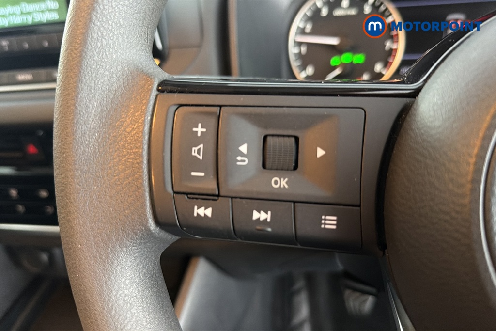 Nissan Qashqai Visia Manual Petrol SUV - Stock Number (1644365) - 4th supplementary image