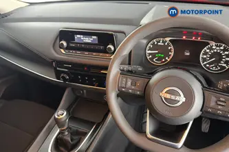 Nissan Qashqai Visia Manual Petrol SUV - Stock Number (1644365) - 1st supplementary image