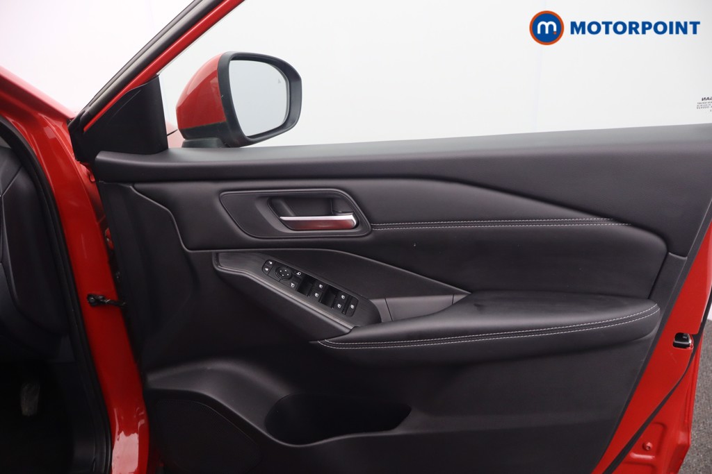 Nissan Qashqai Visia Manual Petrol SUV - Stock Number (1644513) - 9th supplementary image