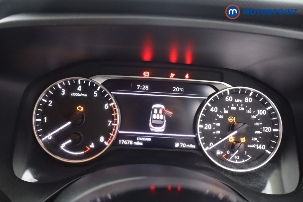 Nissan Qashqai Visia Manual Petrol SUV - Stock Number (1644513) - 15th supplementary image