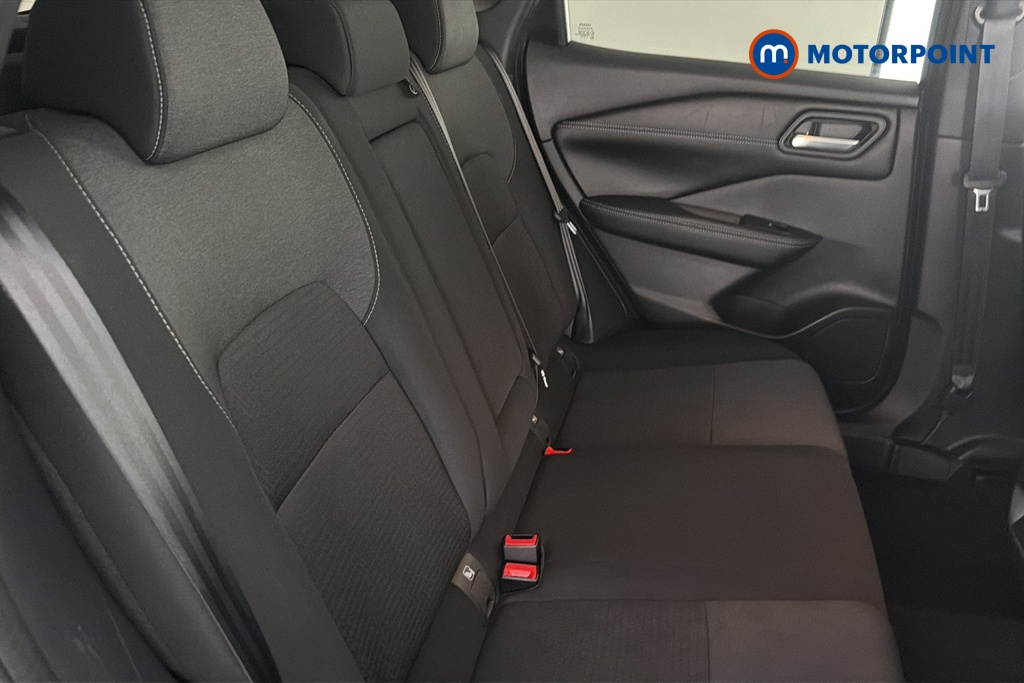 Nissan Qashqai N-Connecta Manual Petrol SUV - Stock Number (1644584) - 25th supplementary image