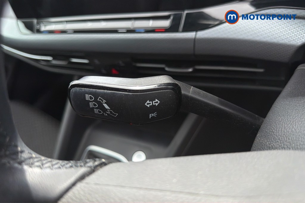 Volkswagen Golf Active Manual Petrol Hatchback - Stock Number (1646267) - 6th supplementary image