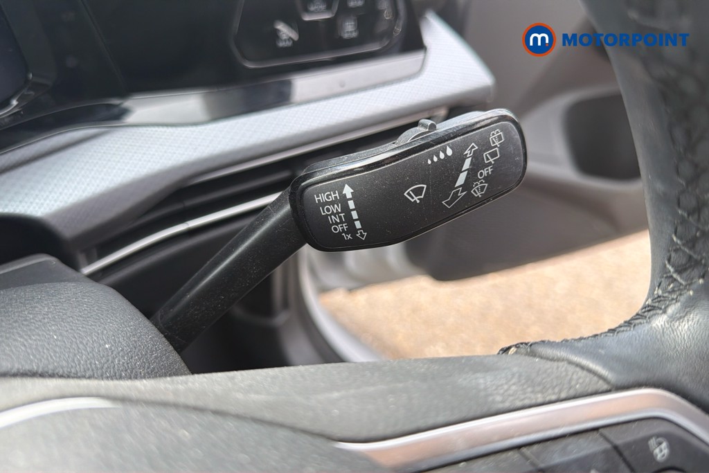 Volkswagen Golf Active Manual Petrol Hatchback - Stock Number (1646267) - 7th supplementary image