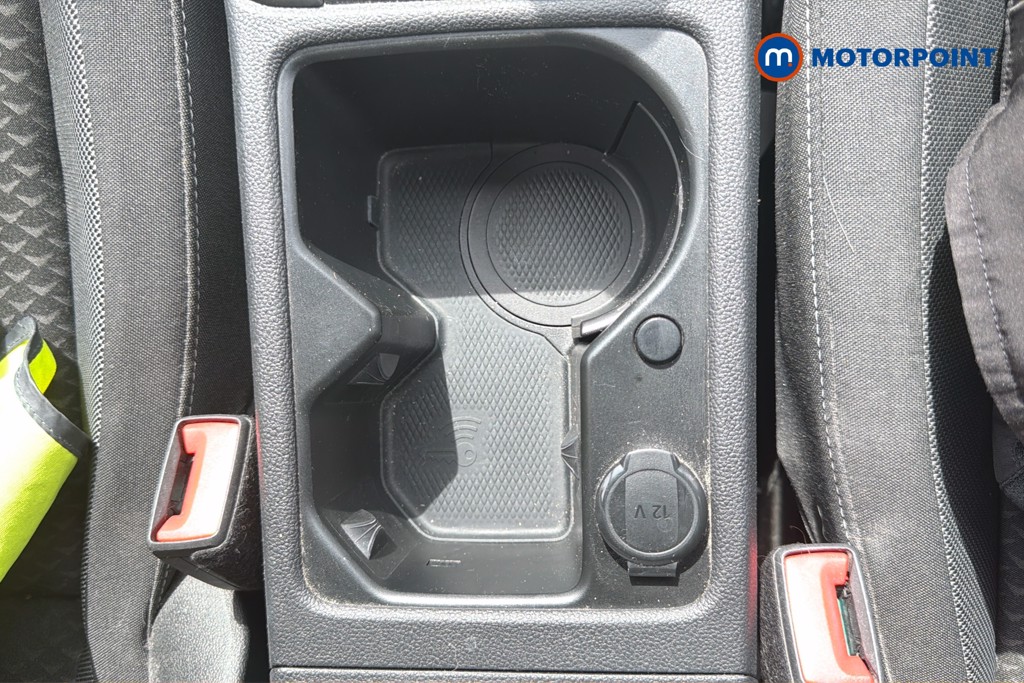 Volkswagen Golf Active Manual Petrol Hatchback - Stock Number (1646267) - 16th supplementary image