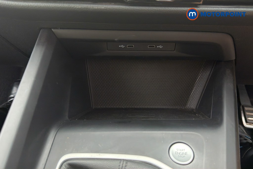 Volkswagen Golf Active Manual Petrol Hatchback - Stock Number (1646267) - 17th supplementary image