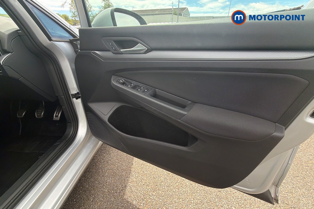 Volkswagen Golf Active Manual Petrol Hatchback - Stock Number (1646267) - 19th supplementary image